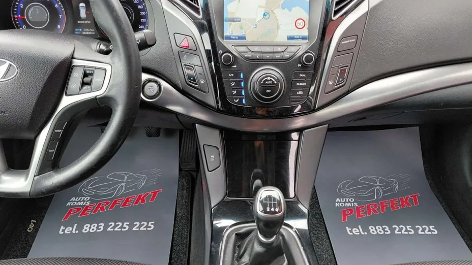 HYUNDAI i40 -