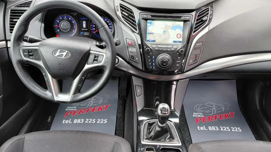 HYUNDAI i40 -