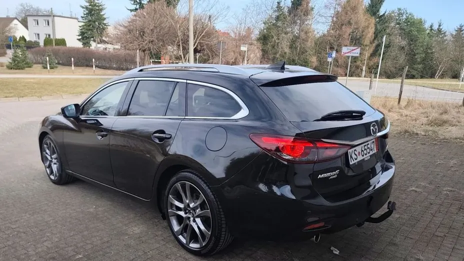 MAZDA 6 -