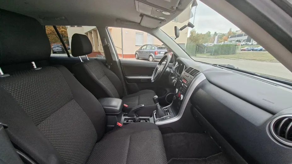 SUZUKI Grand Vitara -