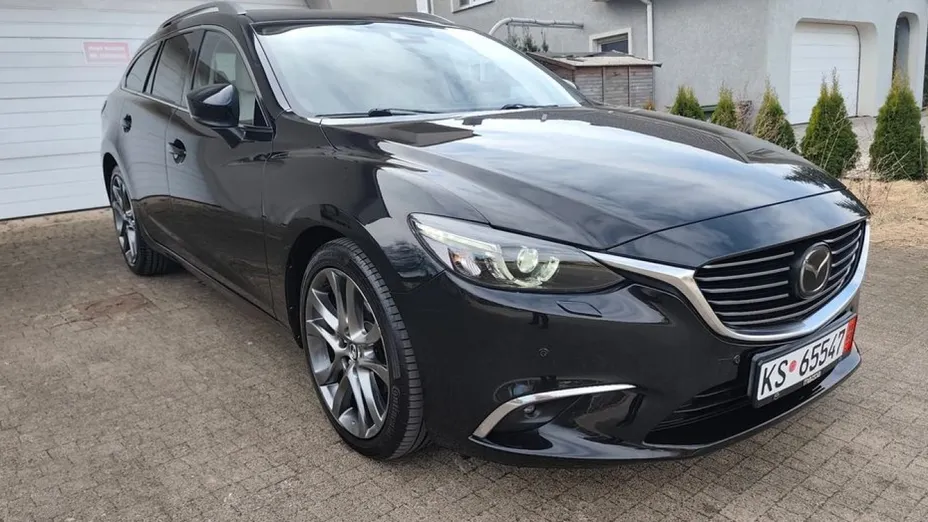 MAZDA 6 -