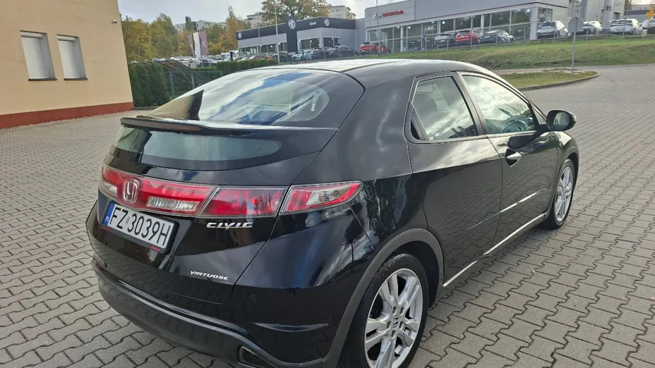 HONDA Civic -