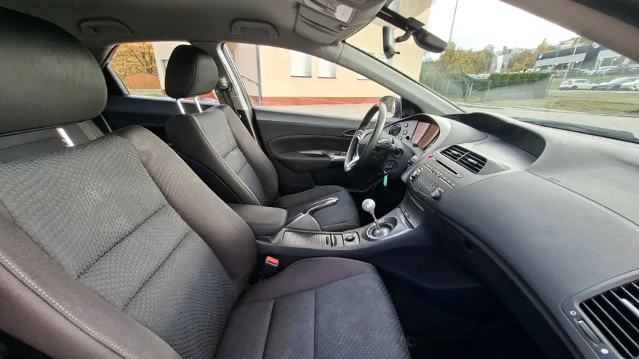 HONDA Civic -