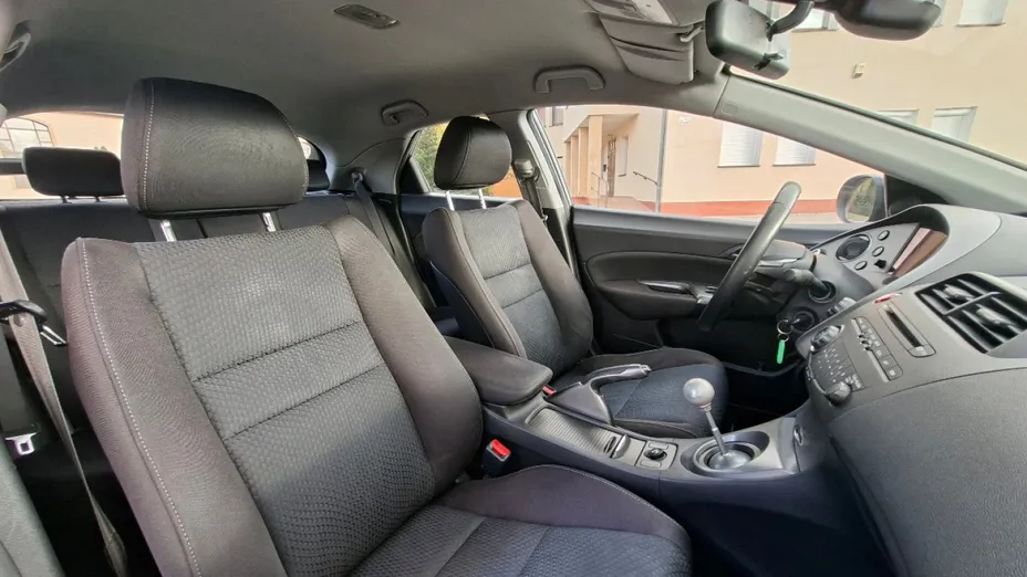 HONDA Civic -