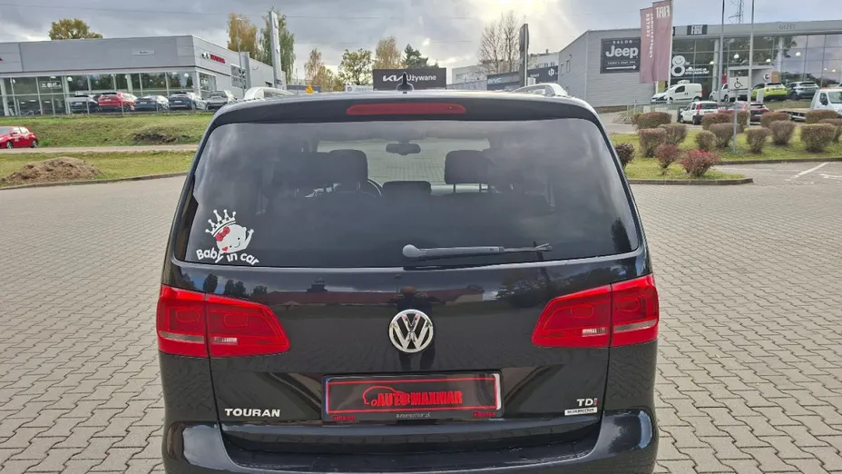 VOLKSWAGEN Touran -