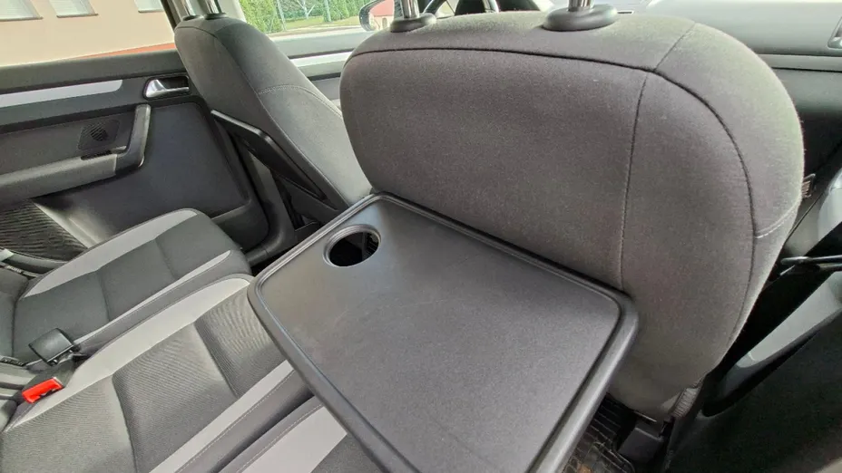VOLKSWAGEN Touran -