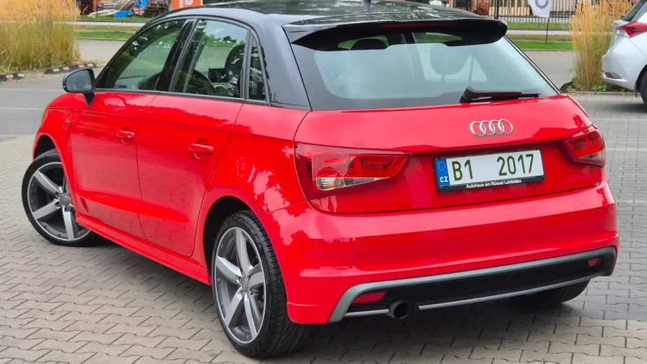AUDI A1 -