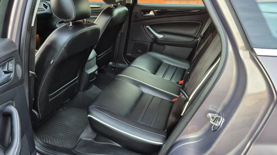 FORD Mondeo -