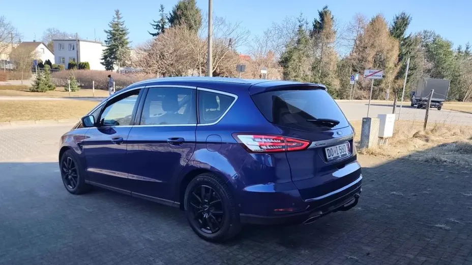 FORD S-MAX -