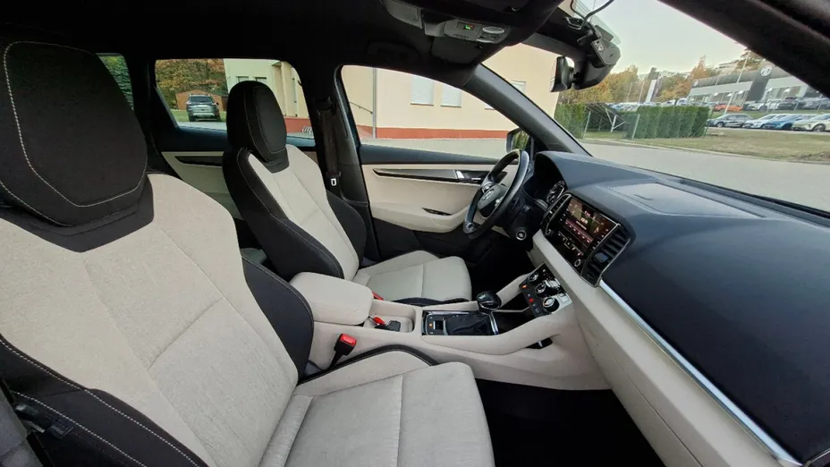 SKODA Karoq -