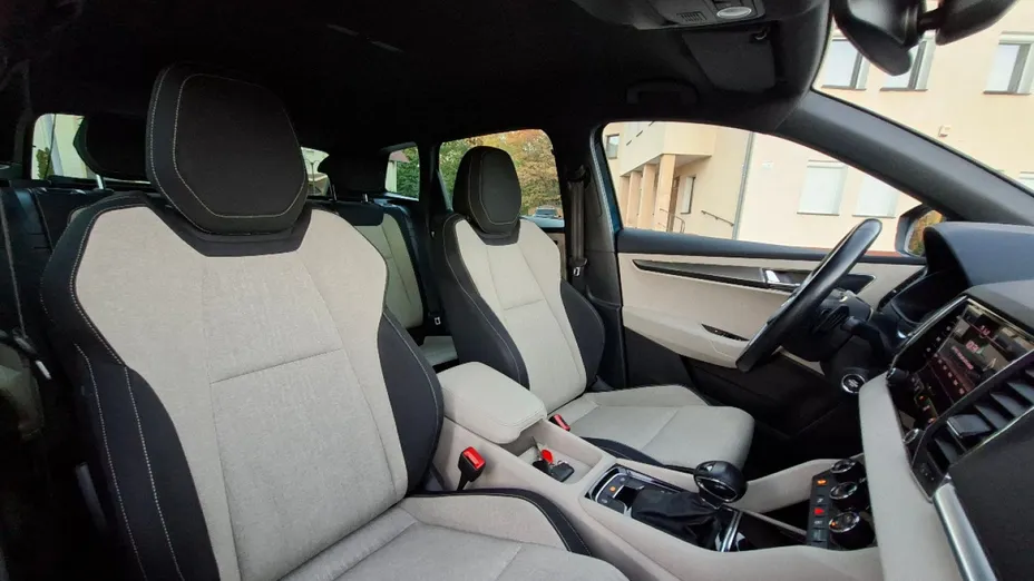 SKODA Karoq -