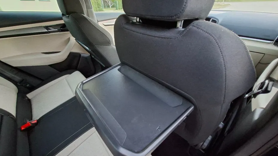 SKODA Karoq -