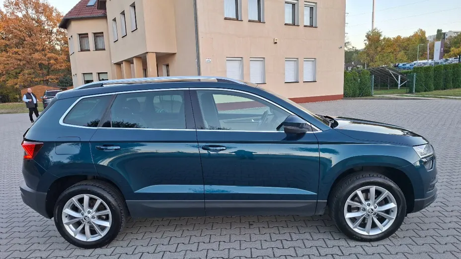 SKODA Karoq -