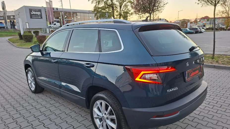 SKODA Karoq -