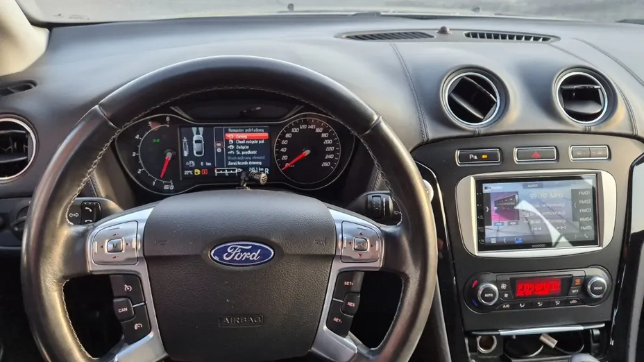 FORD Mondeo -