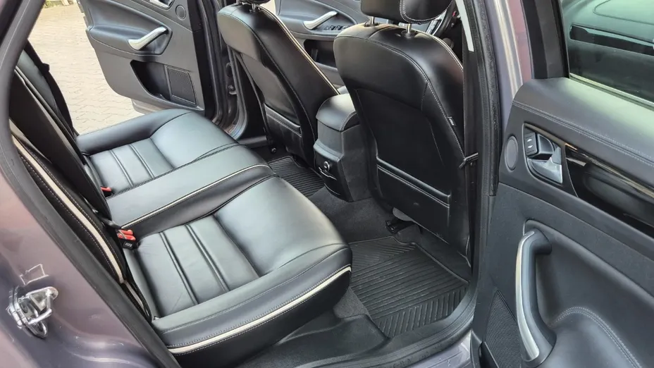 FORD Mondeo -