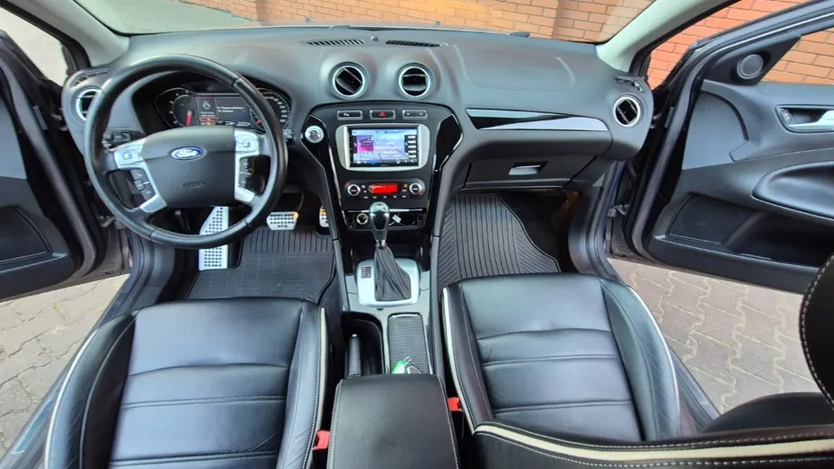 FORD Mondeo -