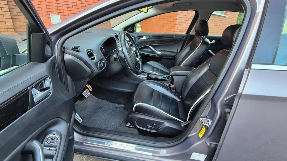 FORD Mondeo -