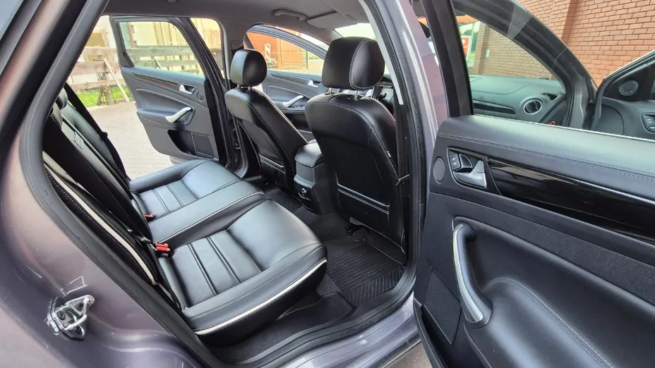 FORD Mondeo -