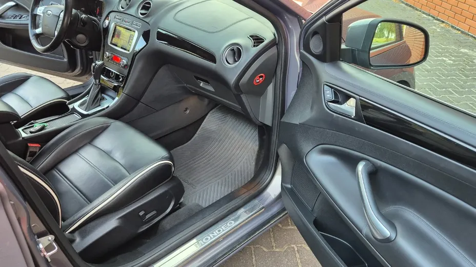 FORD Mondeo -