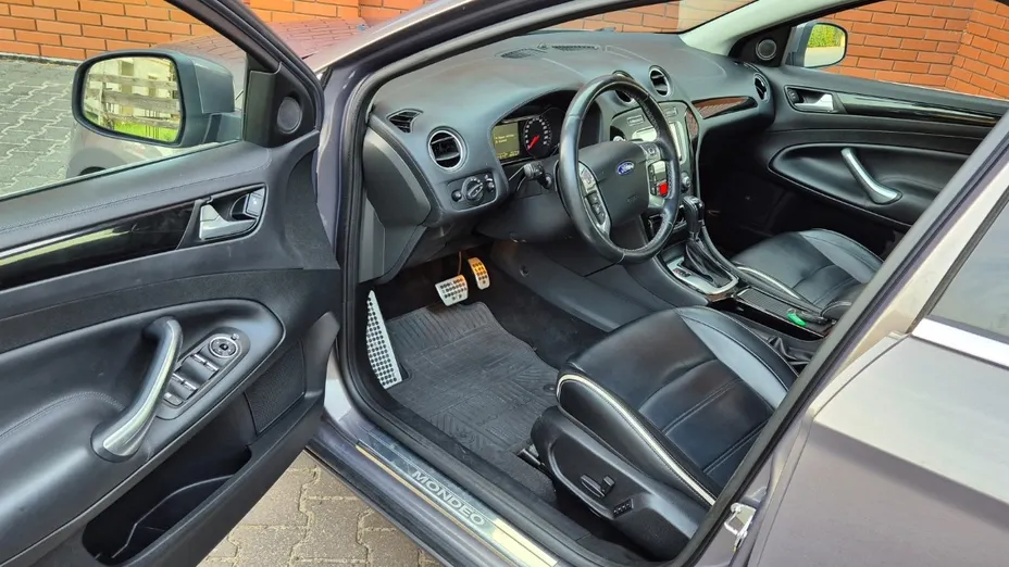 FORD Mondeo -