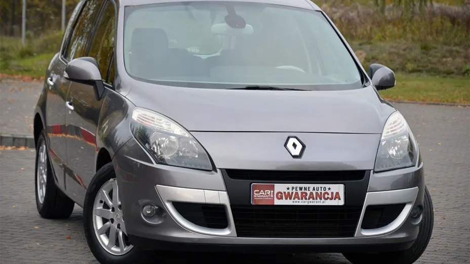 RENAULT Scenic -