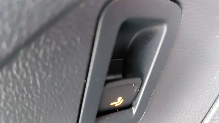 VOLKSWAGEN Tiguan -