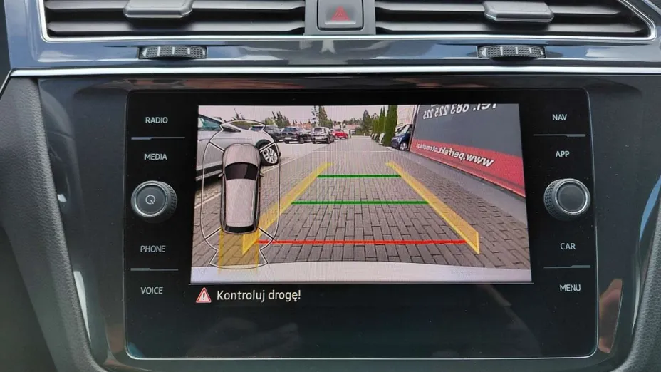 VOLKSWAGEN Tiguan -