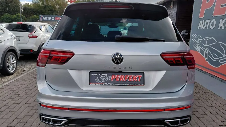 VOLKSWAGEN Tiguan -