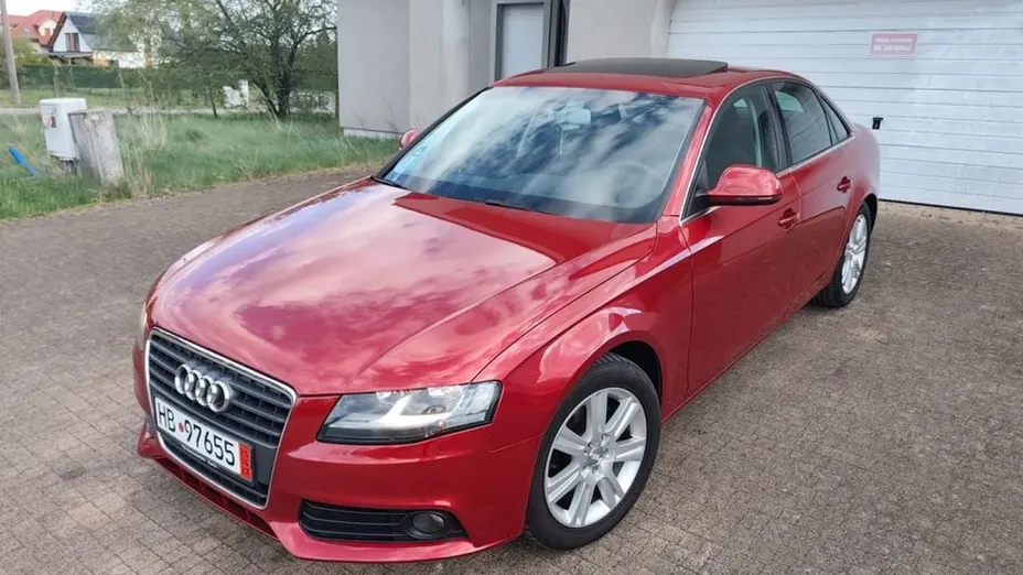 AUDI A4 -