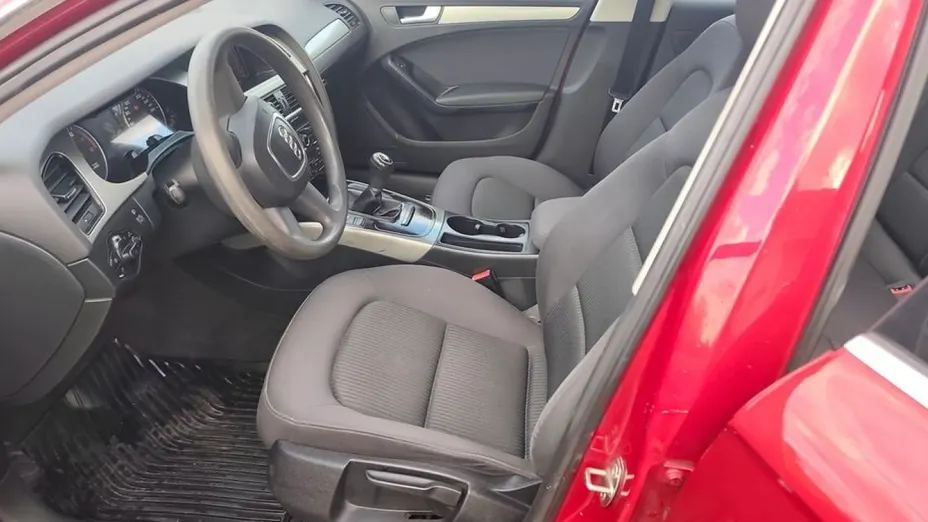 AUDI A4 -