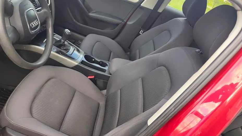 AUDI A4 -