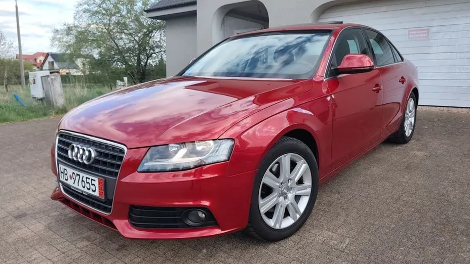 AUDI A4 -