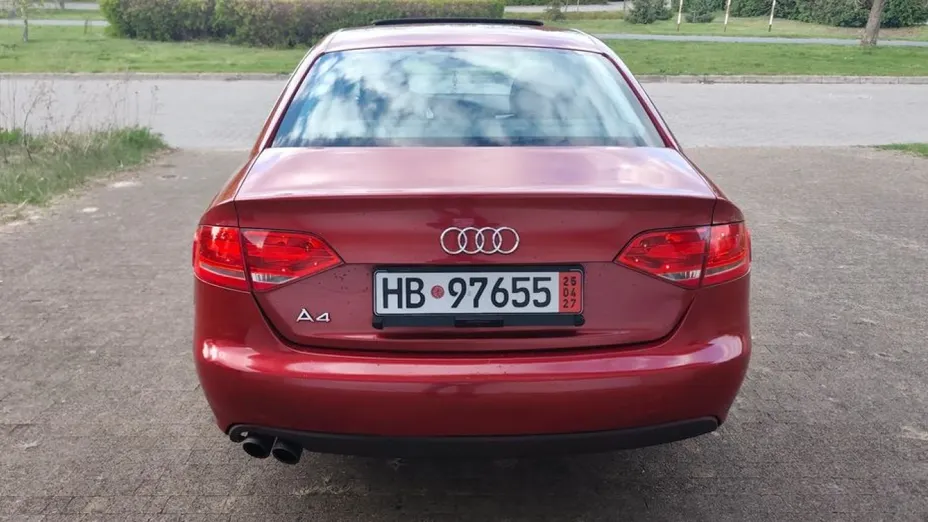 AUDI A4 -