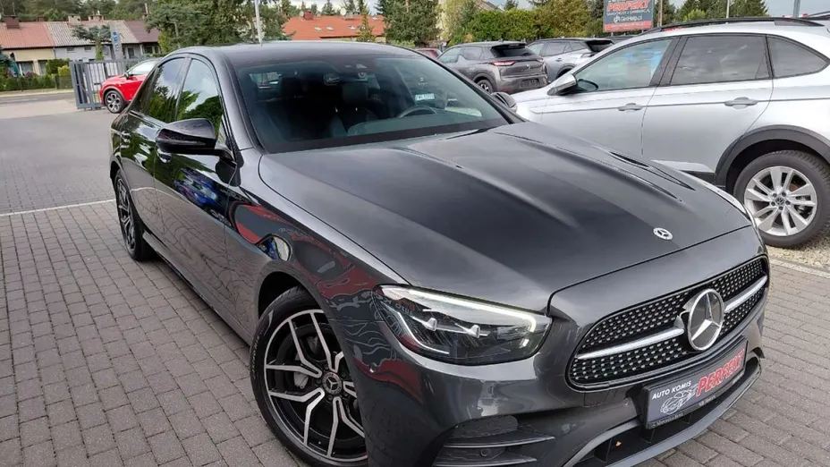 MERCEDES-BENZ E Klasa -