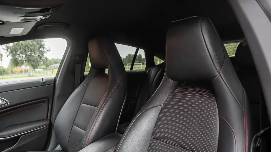 MERCEDES-BENZ CLA -