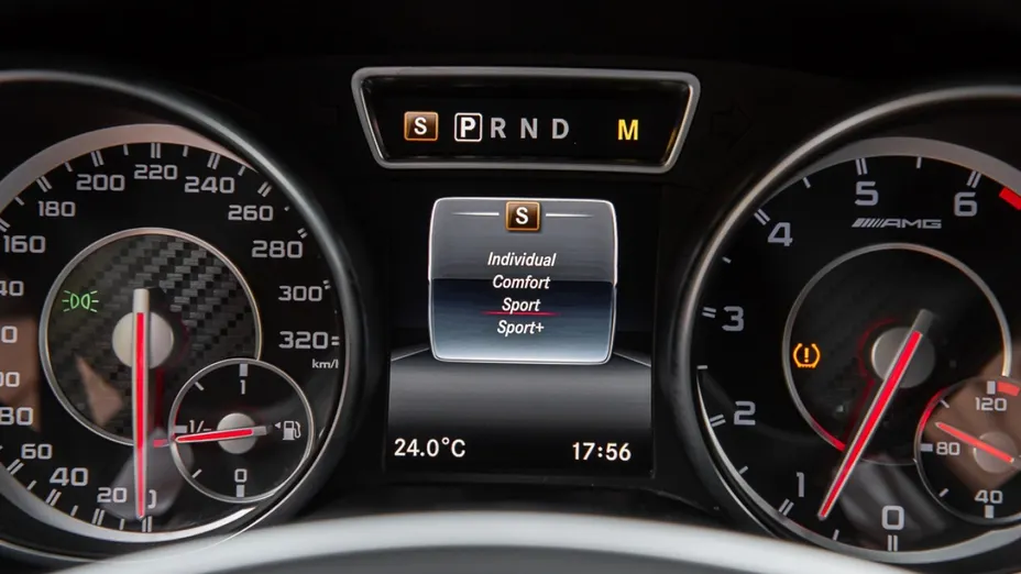 MERCEDES-BENZ CLA -