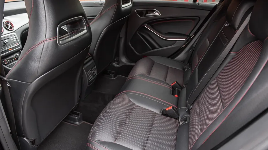 MERCEDES-BENZ CLA -