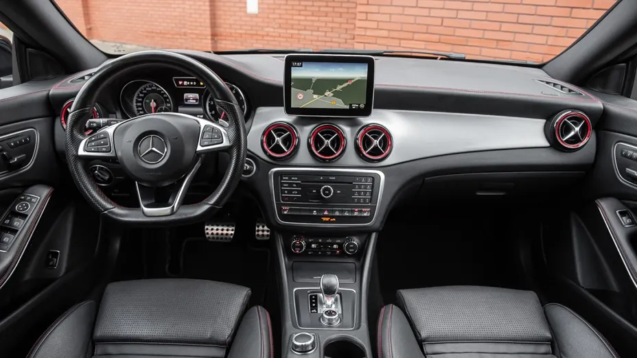 MERCEDES-BENZ CLA -