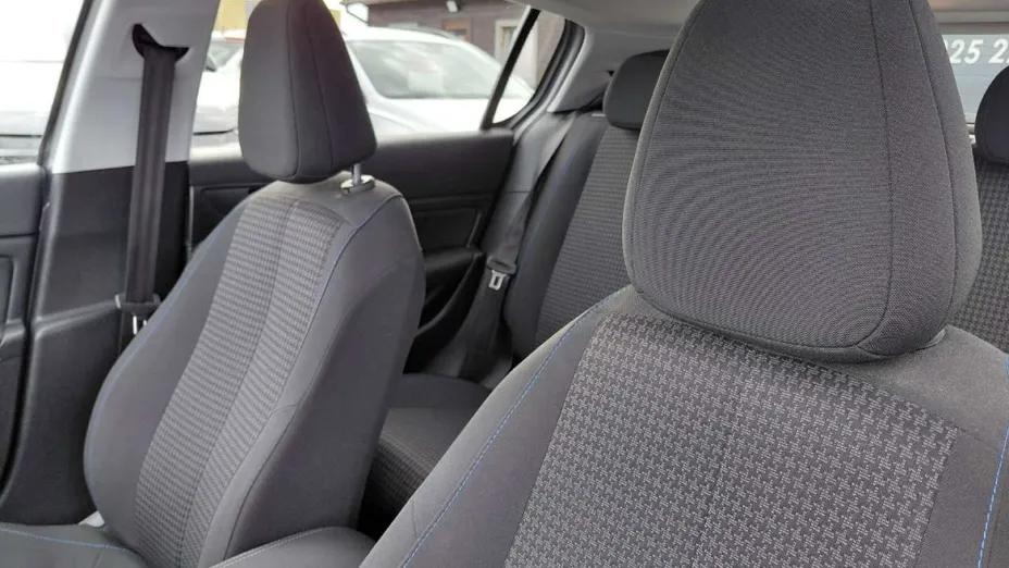 PEUGEOT 308 -