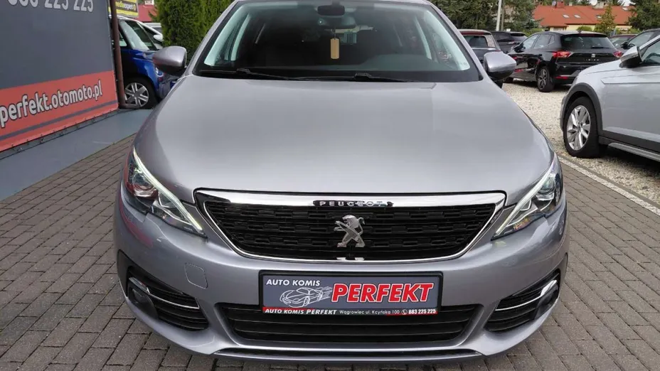 PEUGEOT 308 -