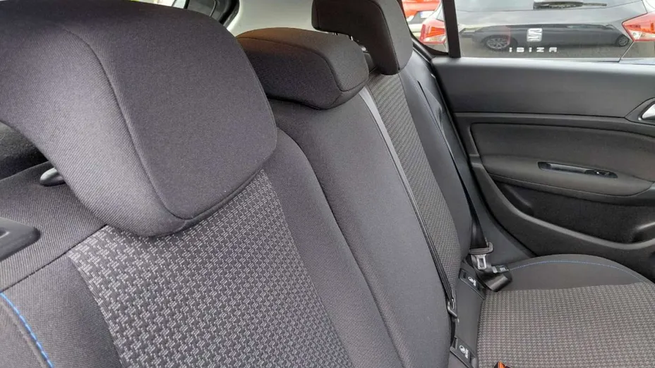 PEUGEOT 308 -