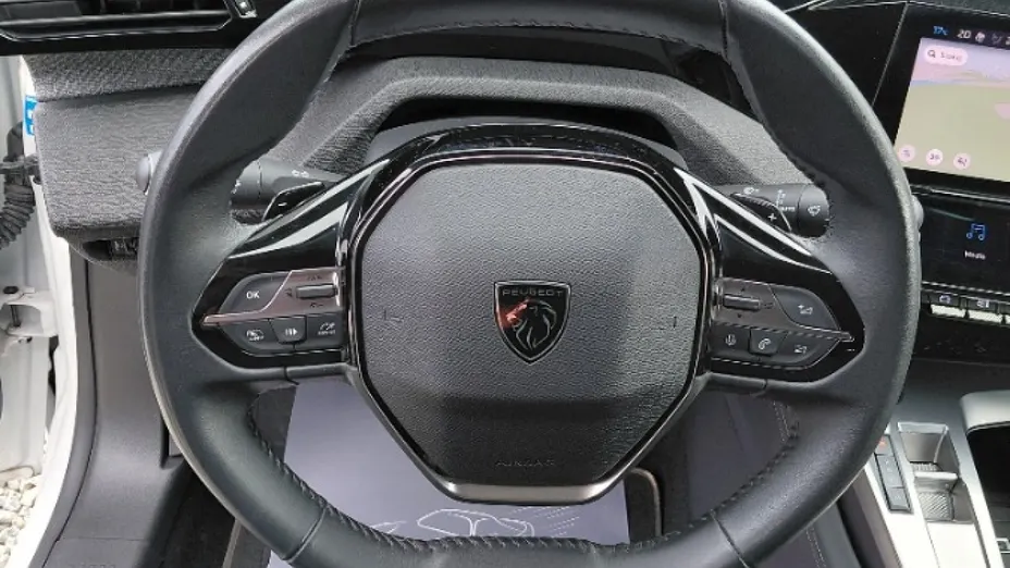 PEUGEOT 308 -