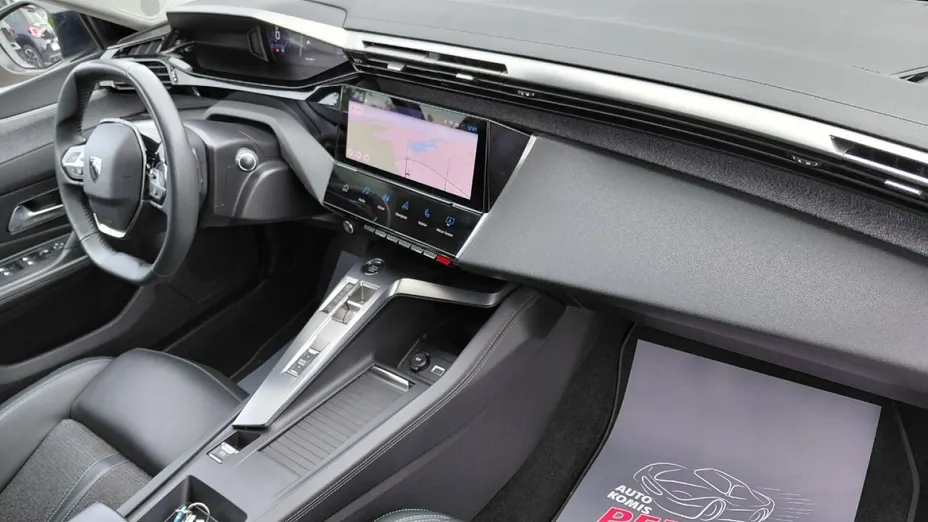PEUGEOT 308 -