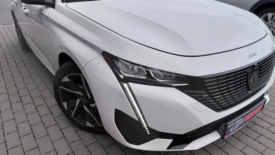PEUGEOT 308 -