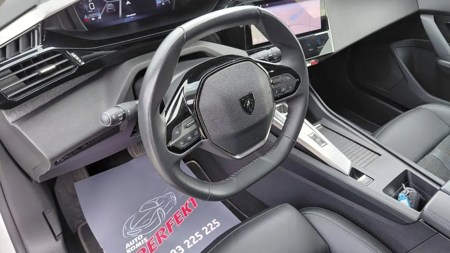 PEUGEOT 308 -