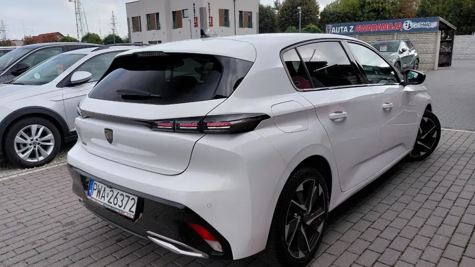PEUGEOT 308 -