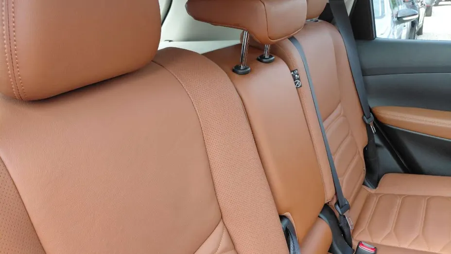 NISSAN X-Trail -