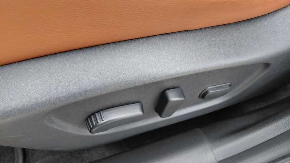 NISSAN X-Trail -