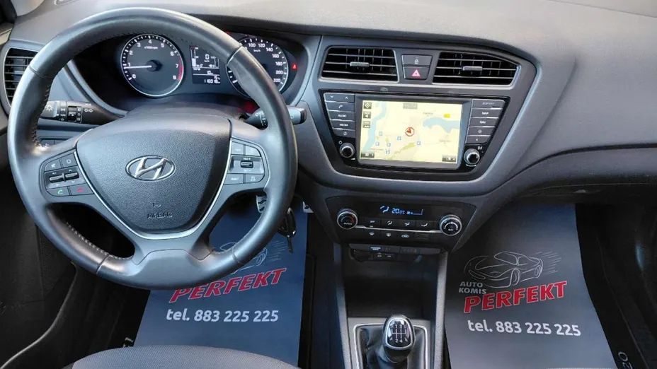 HYUNDAI i20 -